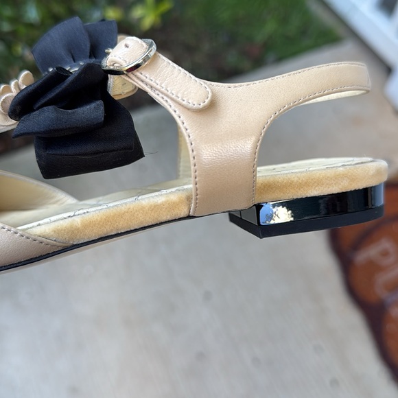 ❤️NWOT Gorgeous CHANEL slingback flats with bow and faux pearls, beige/black🥰 - Picture 7 of 12